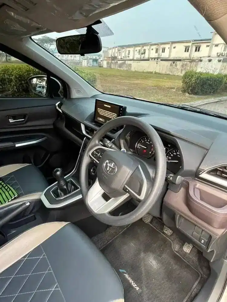 toyota avanza (2023)
