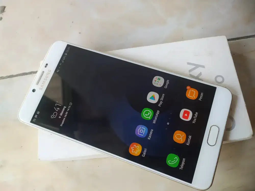 Dijual HP Samsung Galaxy C9 Pro Second