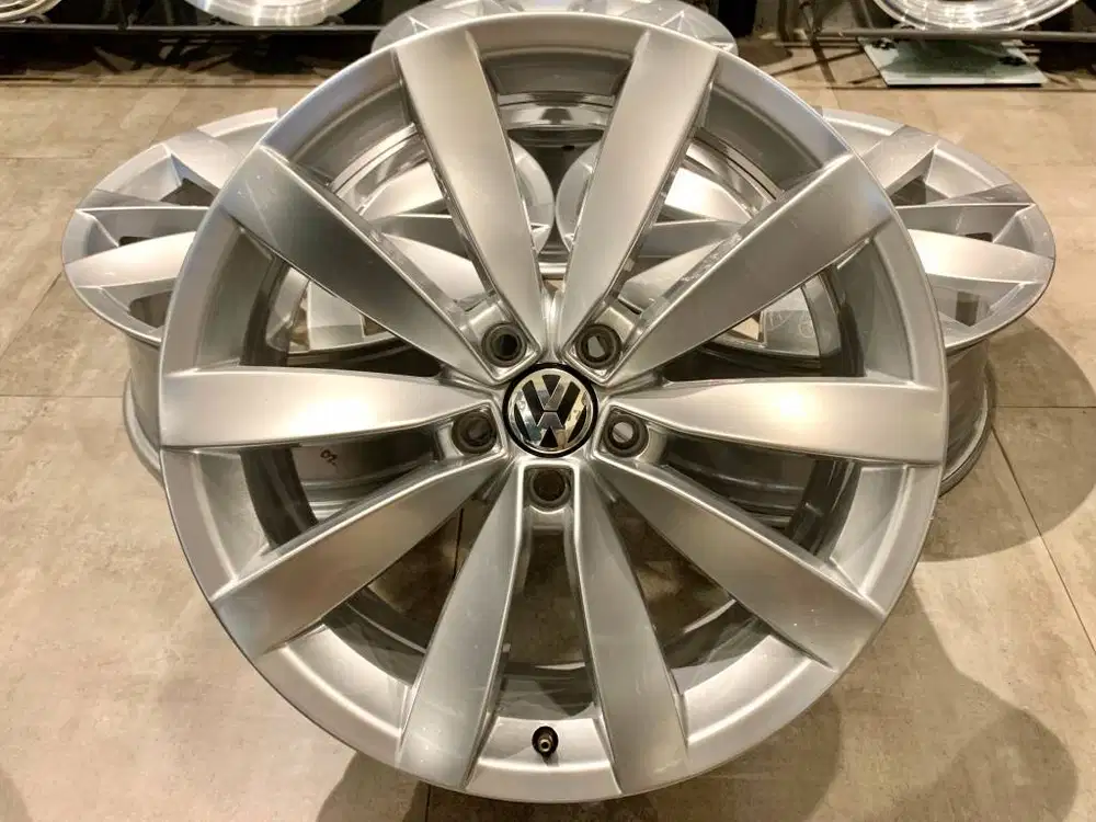 Velg OEM VW Scirocco Lugano R-19, Lebar 8, PCD 5x112