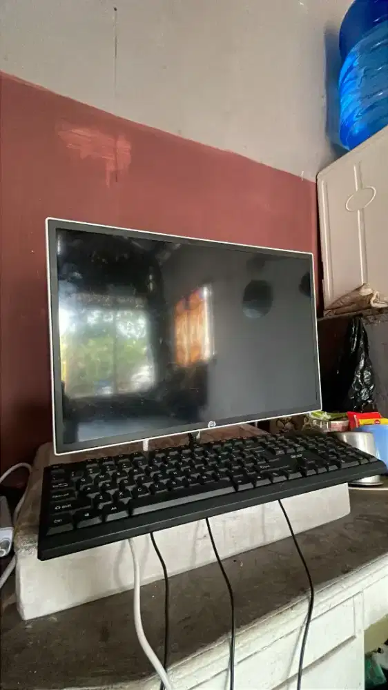 pc all in one i5 layar 19in pemakaian 1 bulan
