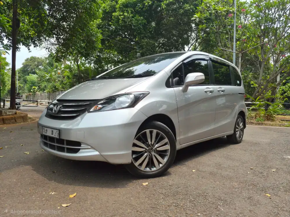 Honda Freed PSD 1.5 E 2011 Silver