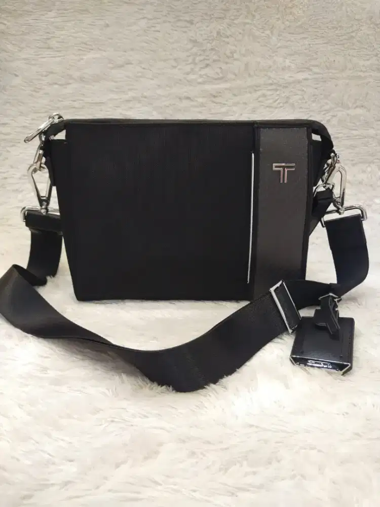 Luxury TUMI bags elegan dan mewah banget, sangat special!