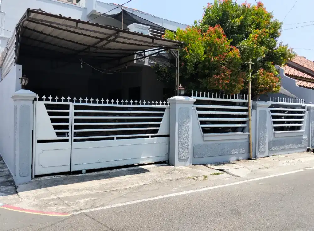 Rumah Mewah Murah Istmw Strategis Banyuanyar Bs utk Kos