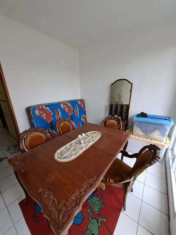 Meja Makan Kayu Ukir Klasik + Kursi Set