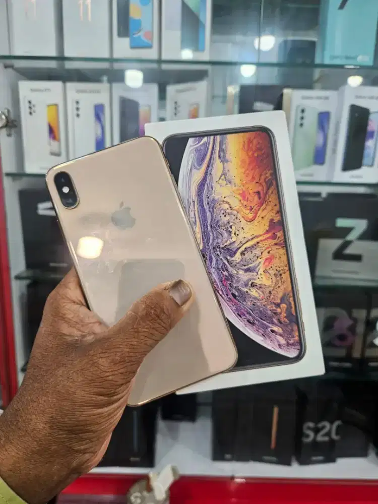 Iphone  xs max 64gb permanen bh 88 full ori