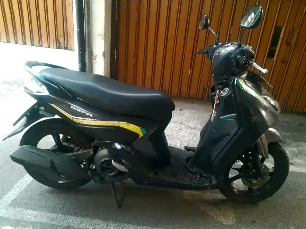 Yamaha gear 125 hitam original tahun 2022 dki timur komplit murah