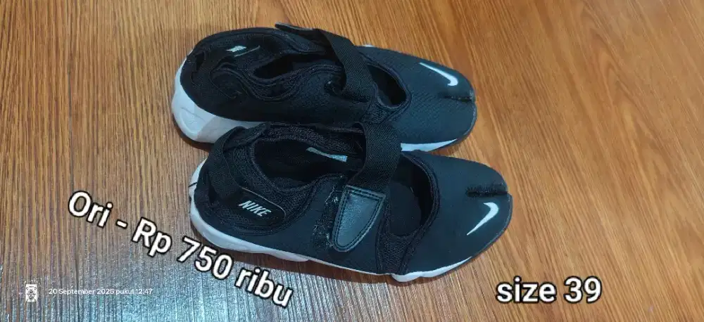 sepatu bola good condition