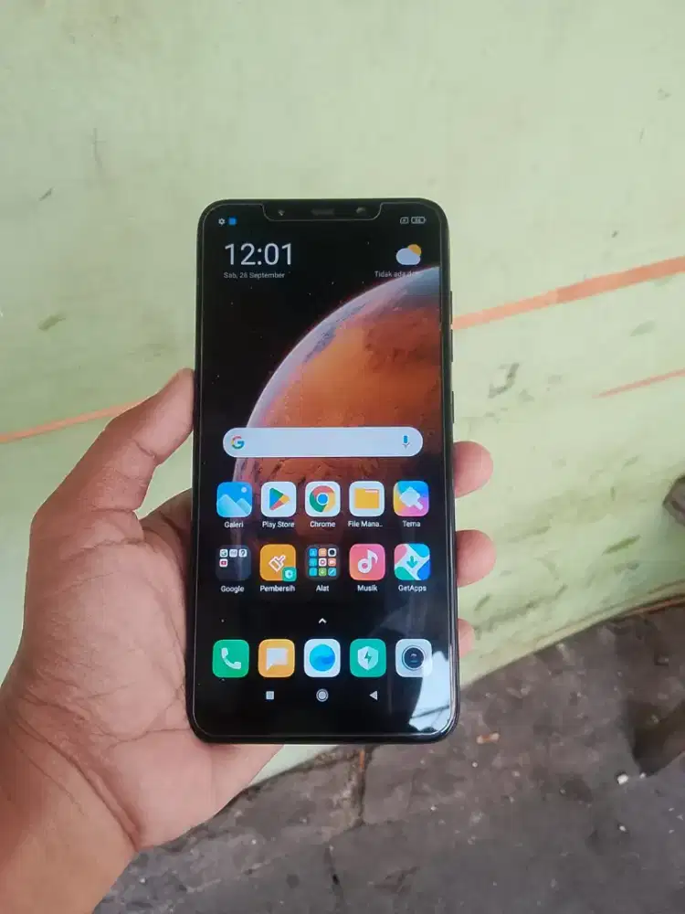 Poco F1 6/128gb Orian Snd 845