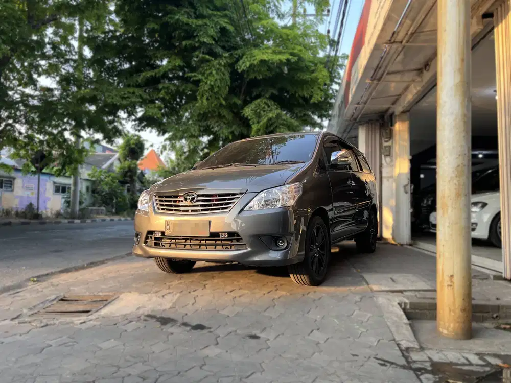 Toyota Kijang Innova G 2.5 AT Matic 2011