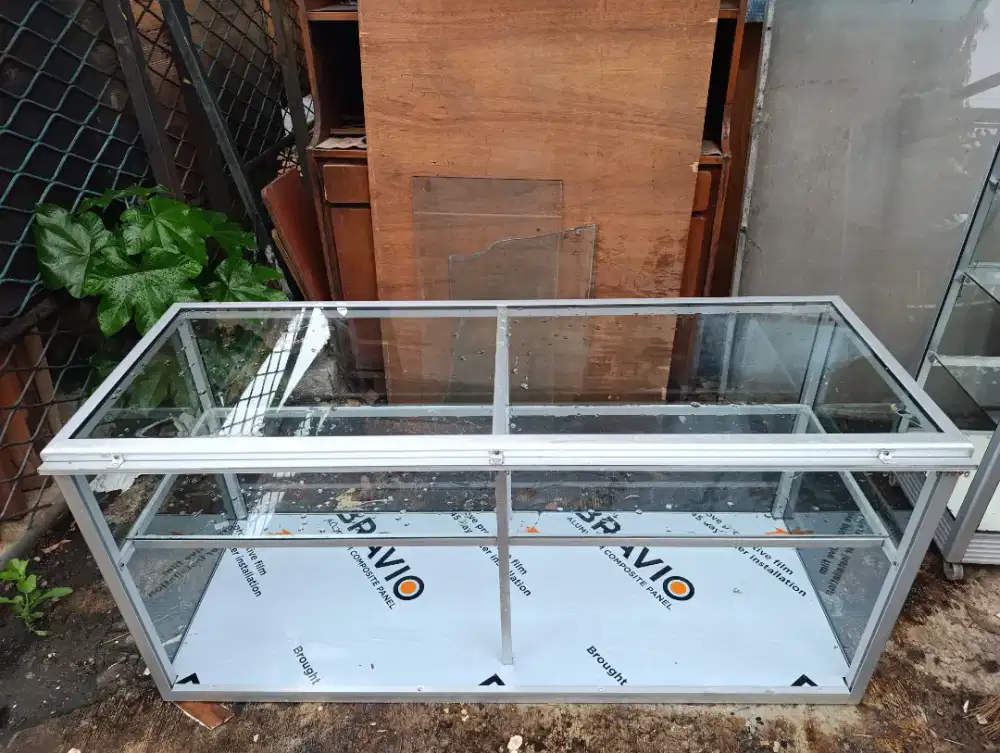 Jual Etalase warteg second 140 cm, Lok Pamulang barat, Tangsel