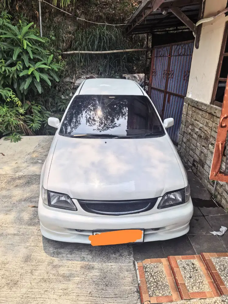 Toyota Soluna 2001