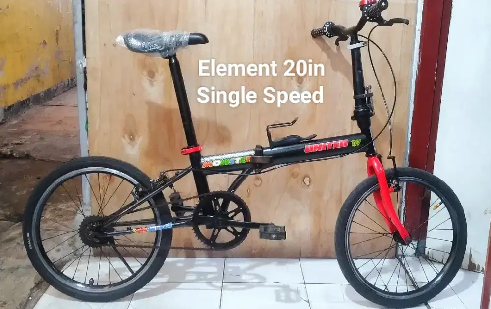 Sepeda lipat Element 20in.siap pakai.part byk yg diganti baru.djaksel