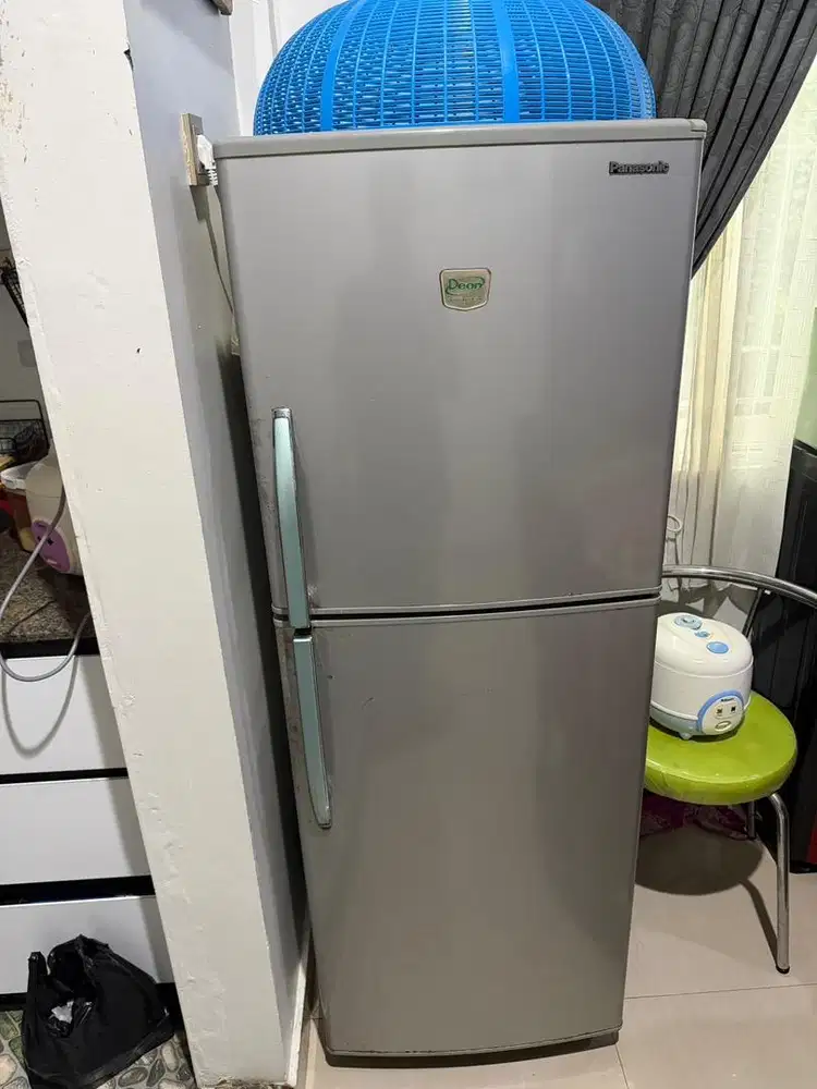 Kulkas 2 pintu panasonic