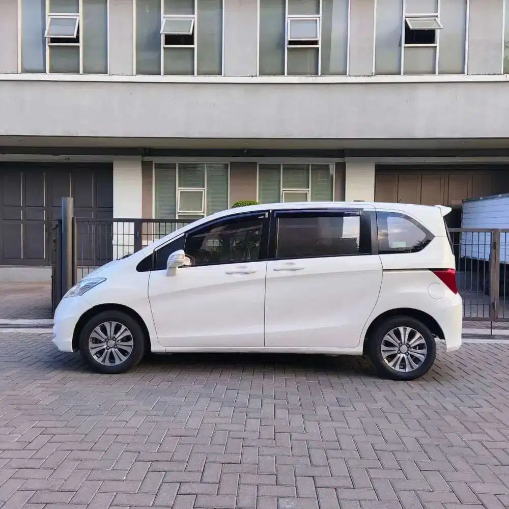 Honda Freed 2013 Bensin