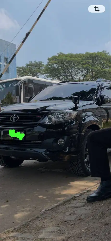 Fortuner trd 2.7 at luxury hitam bagus