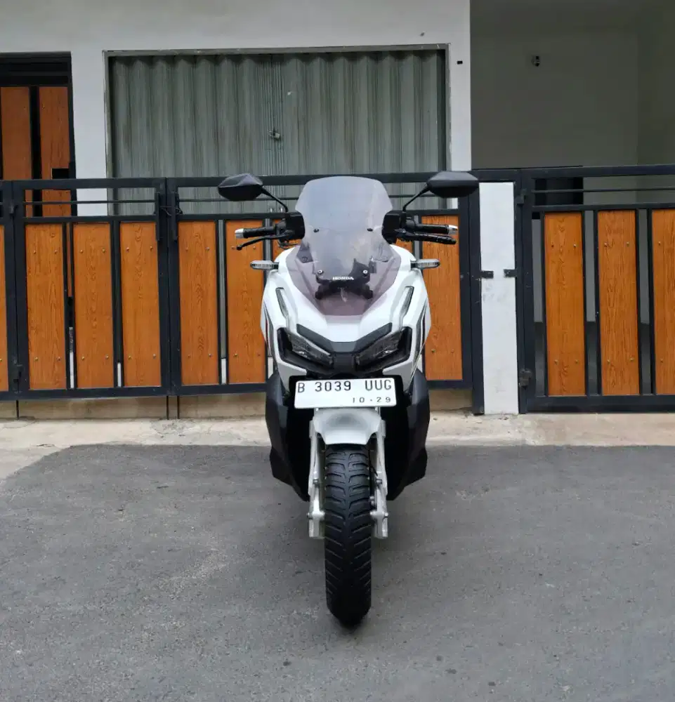 Honda ADV 150 ABS ISS (Tipe Tertinggi) MULUSSS Surat Lengkap