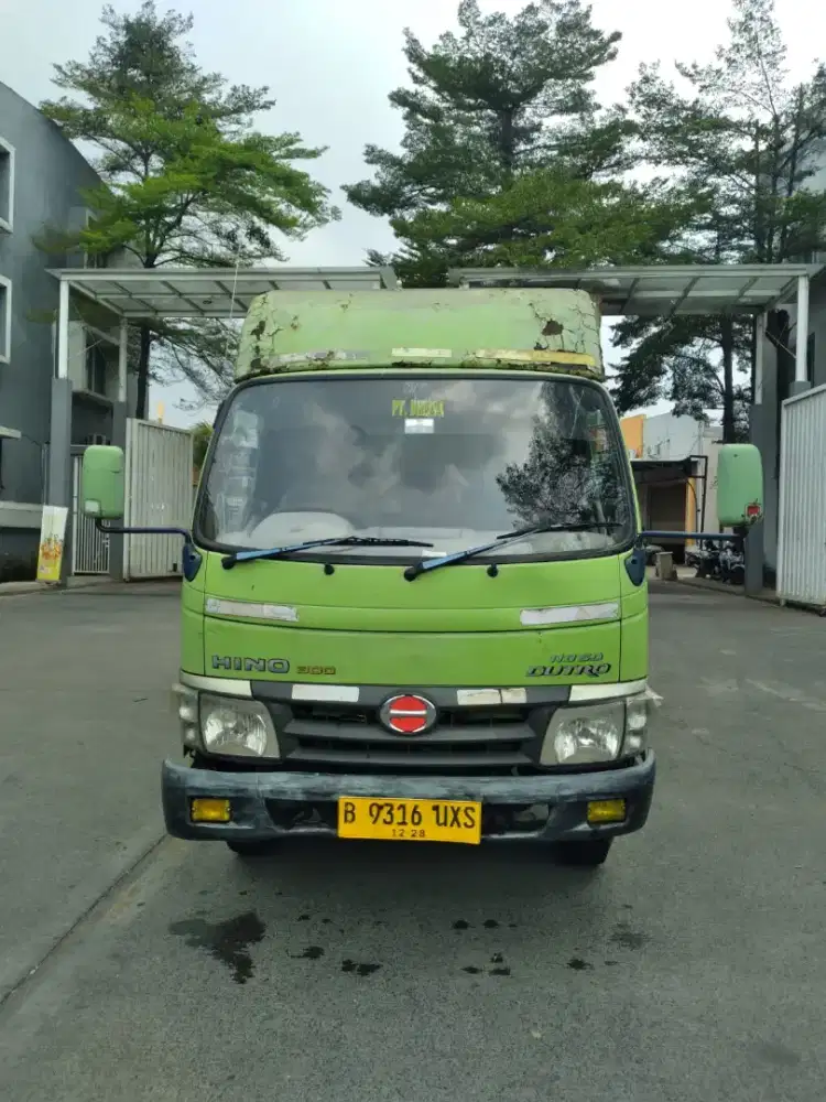 Hino dutro 110 sdl