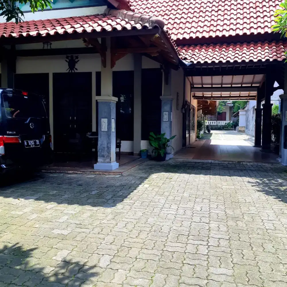 Rumah Mewah Asri + Kost 11 Kamar | Tanah 1.206 m² | Candibaru Semarang