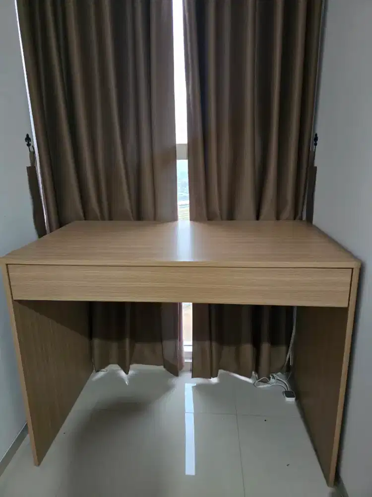 Meja Kerja / Meja Belajar Minimalis Kayu - Bekas Kondisi Mulus