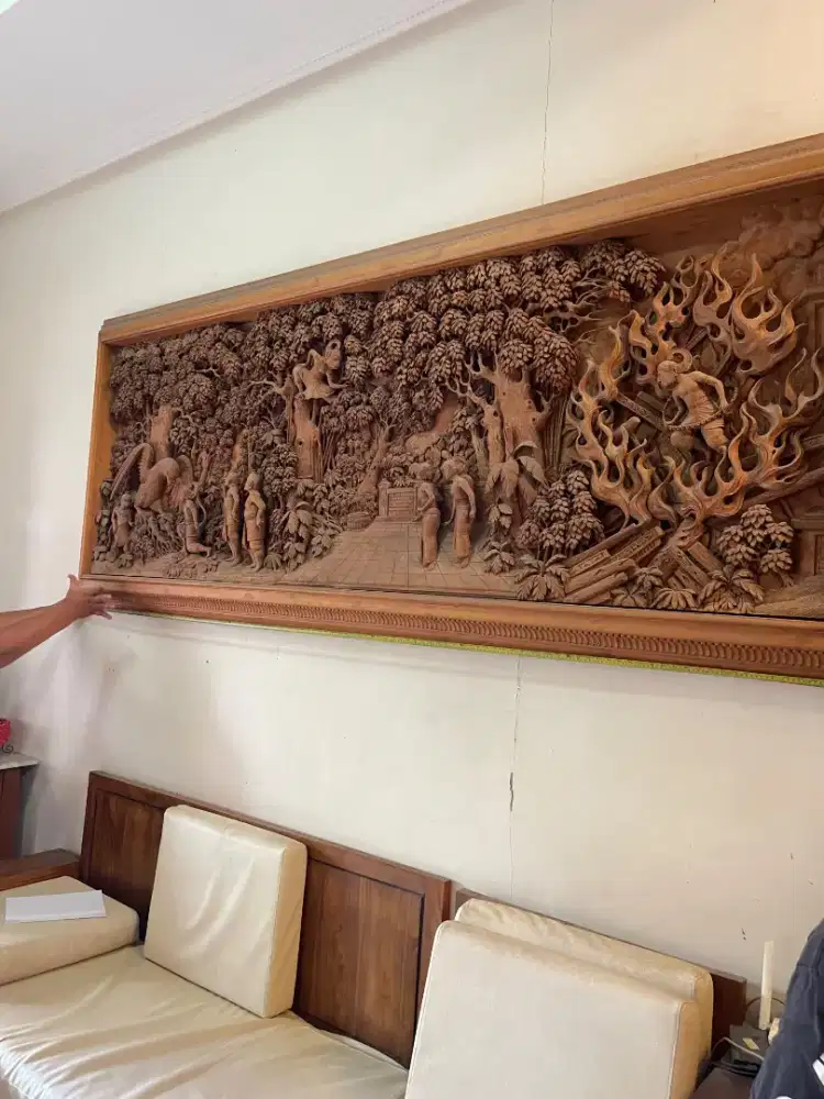 HIASAN DINDING MEWAH DARI KAYU JATI TANPA SAMBUNGAN