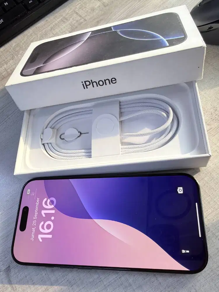iPhone 16 Pro 512GB, ex iBox