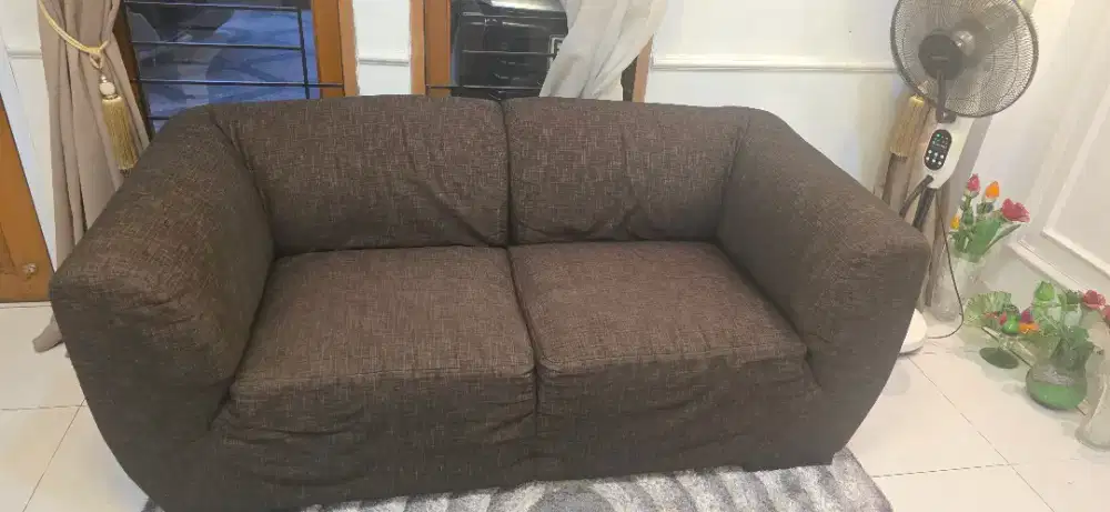 Dijual cepat sofa informa