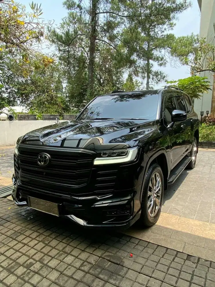 Toyota Land Cruiser 2023