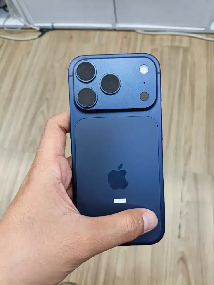 IPHONE 17 PRO 256 DEEP BLUE