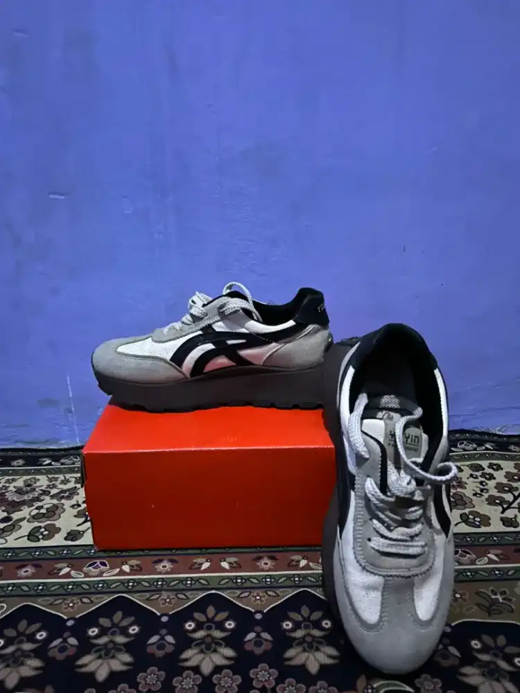 sepatu pria wanita