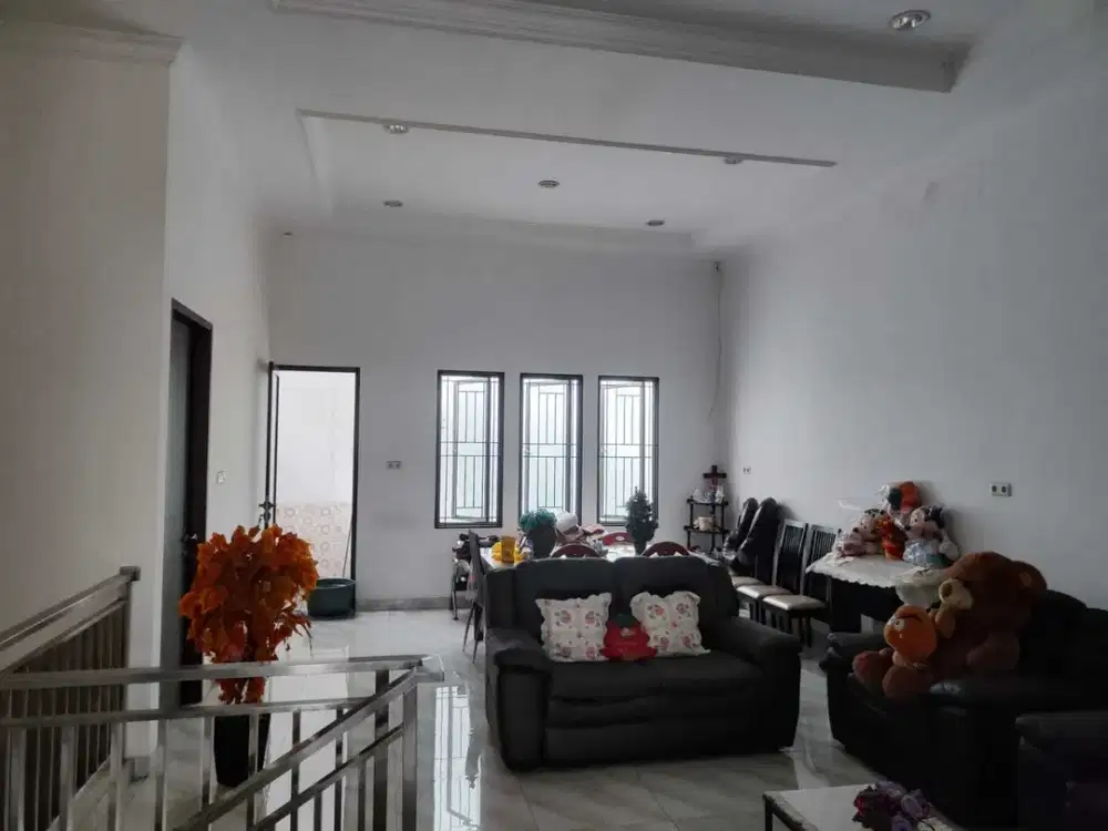 Harga Murah Rumah Modern Minimalis 2 Lantai di Kelapa Gading