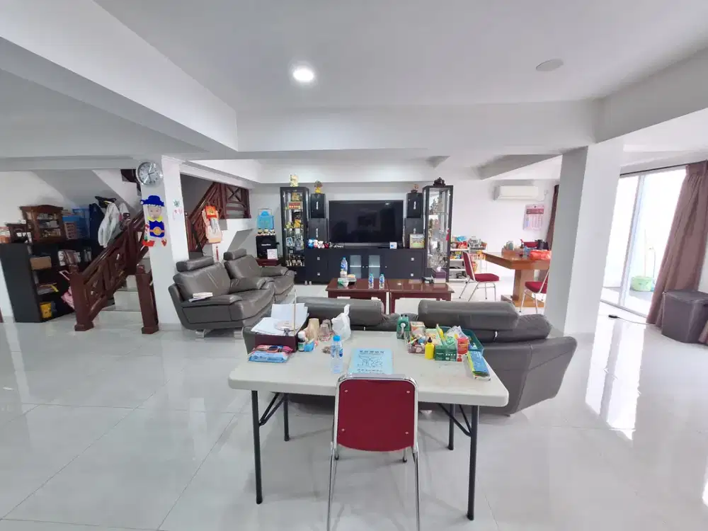 Jual Harga Murah Rumah Rapi 2 Lantai Bisa Untuk Usaha di Kelapa Gading