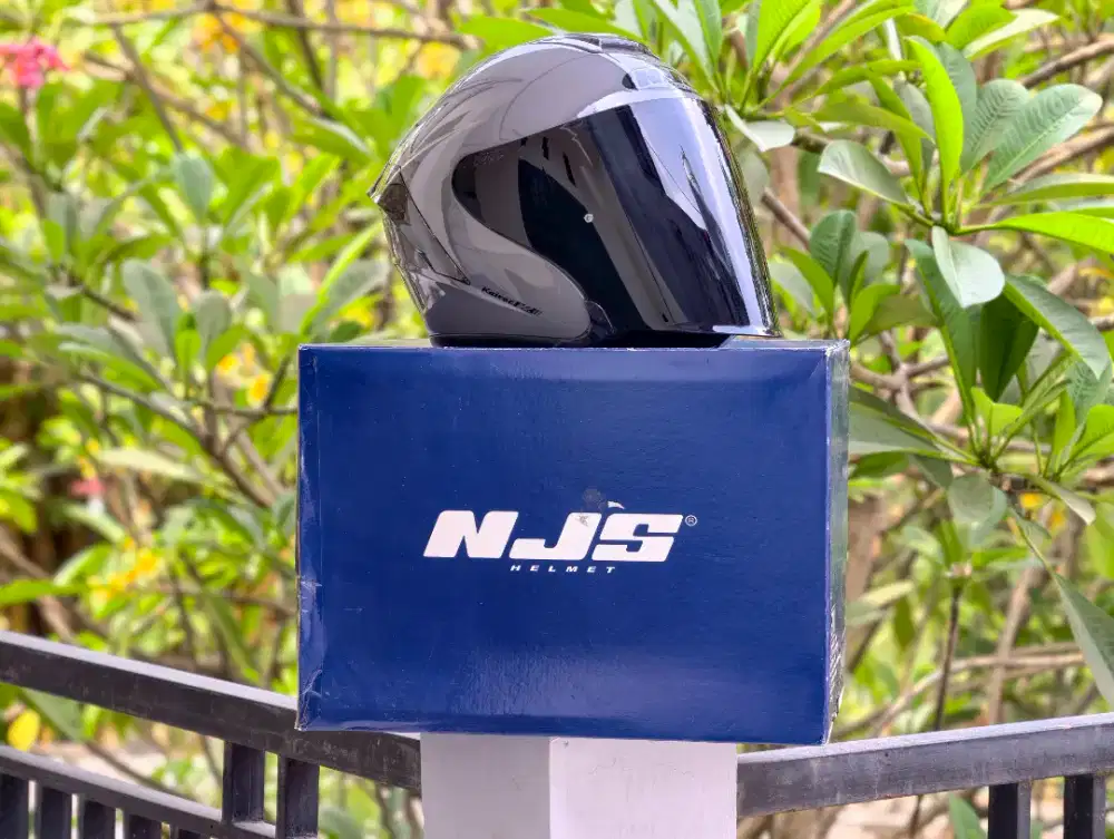 Helm NJS Kairoz V2
