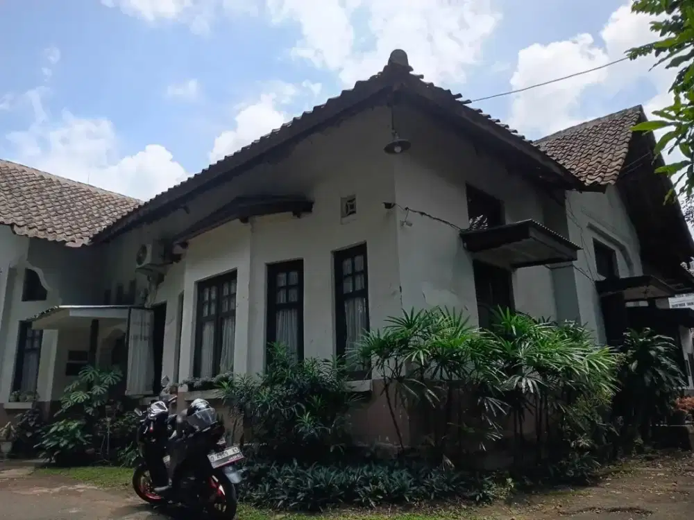 Rumah belanda Asli Gol A di kawasan Lingkar Selatan | Istimewa banget