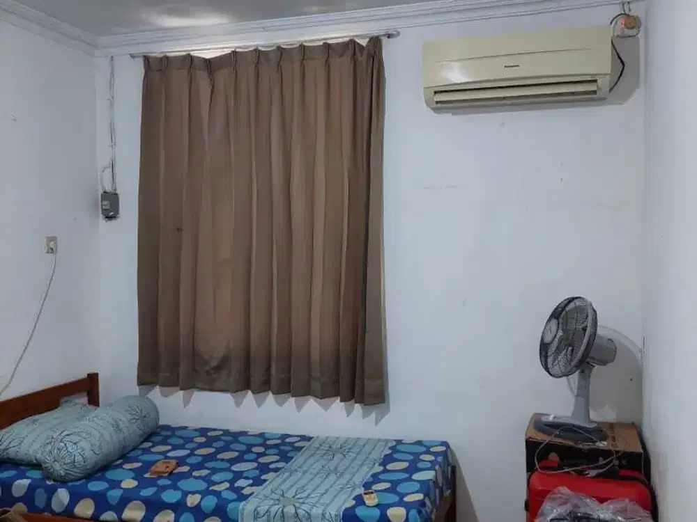 Jual Harga Murah Rumah Kos Aktif 8 Kamar Tidur Di Kelapa Gading