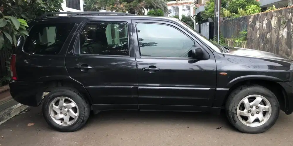 Mazda Tribute 2.0 ,Thn 2004 ,Bensin