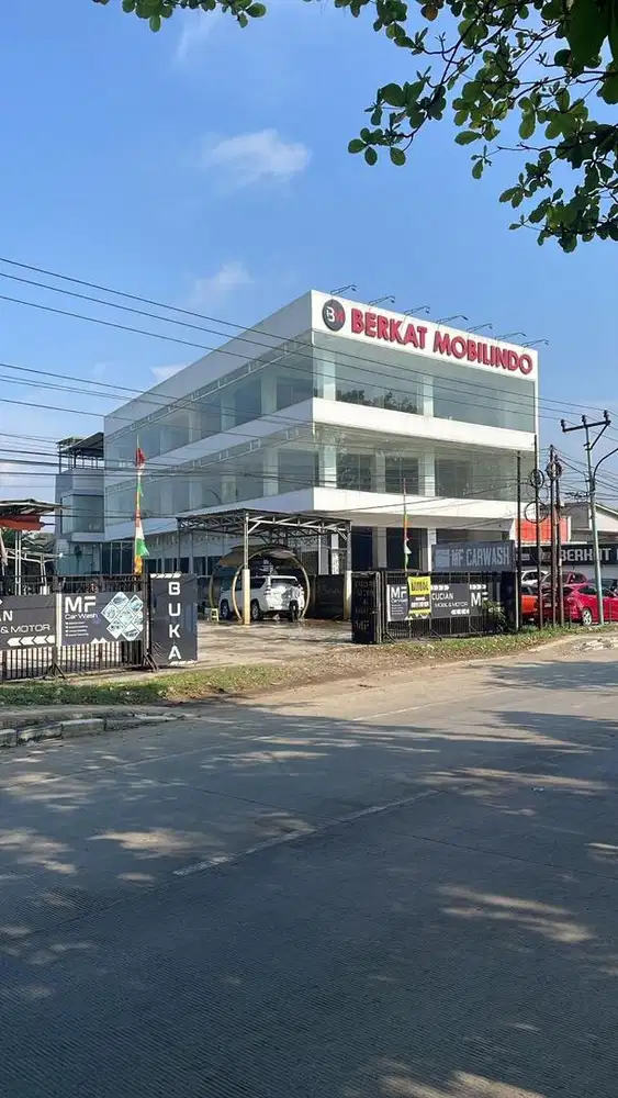 showroom mobil premium+rumah 2 lantai full furnish siap operasional