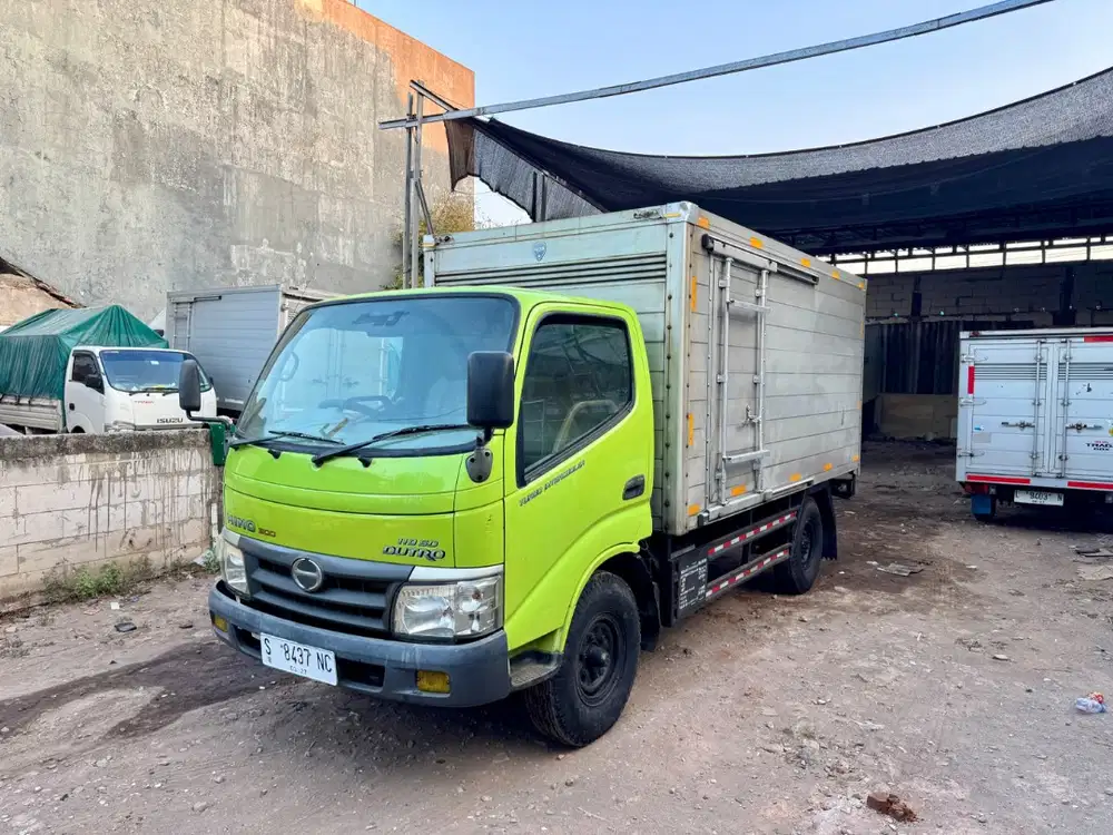 Hino Dutro 110SDL Box Long 4rd 2016