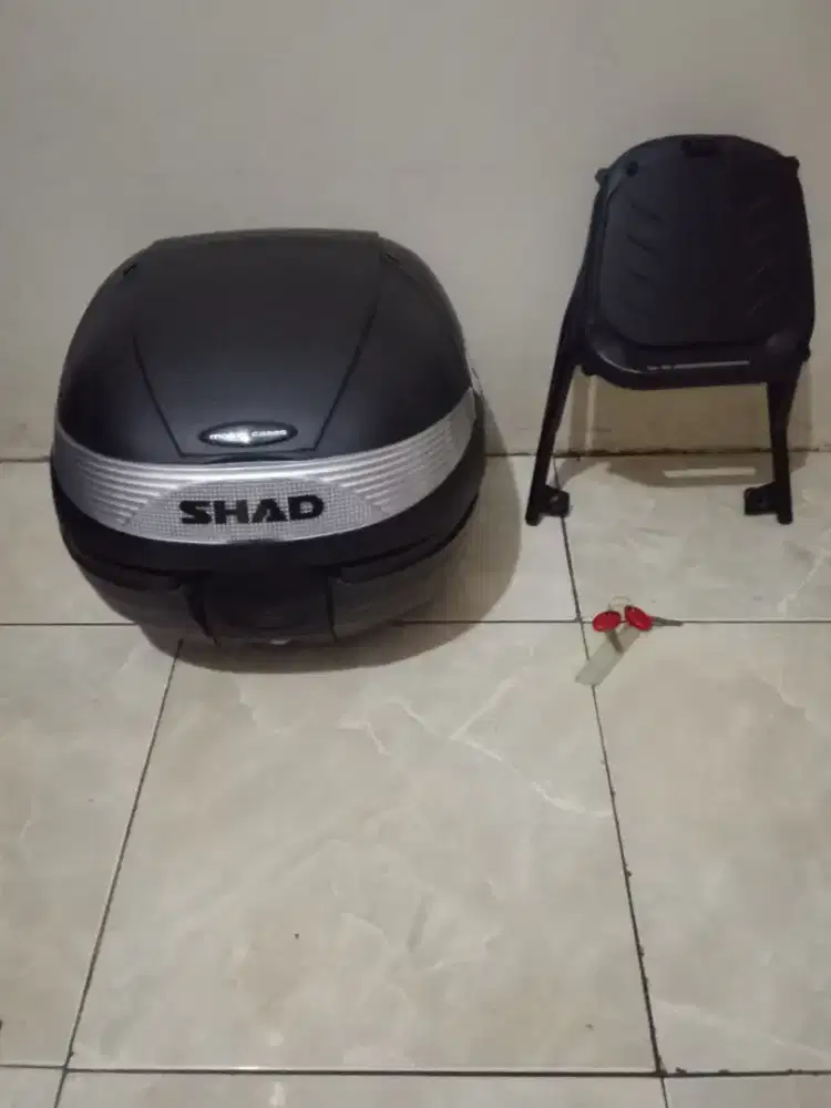 Di jual Box motor merk SHAD 20 Ltr + Bracket utk Vario old / Spacy