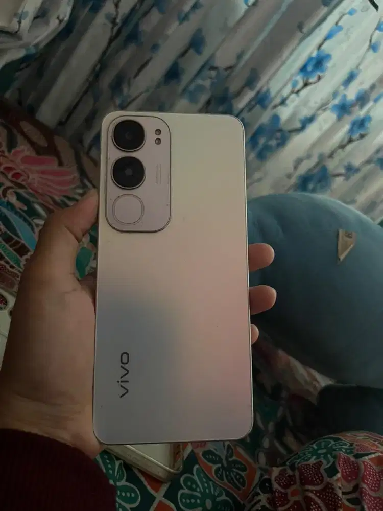 Vivo y19s bekas
