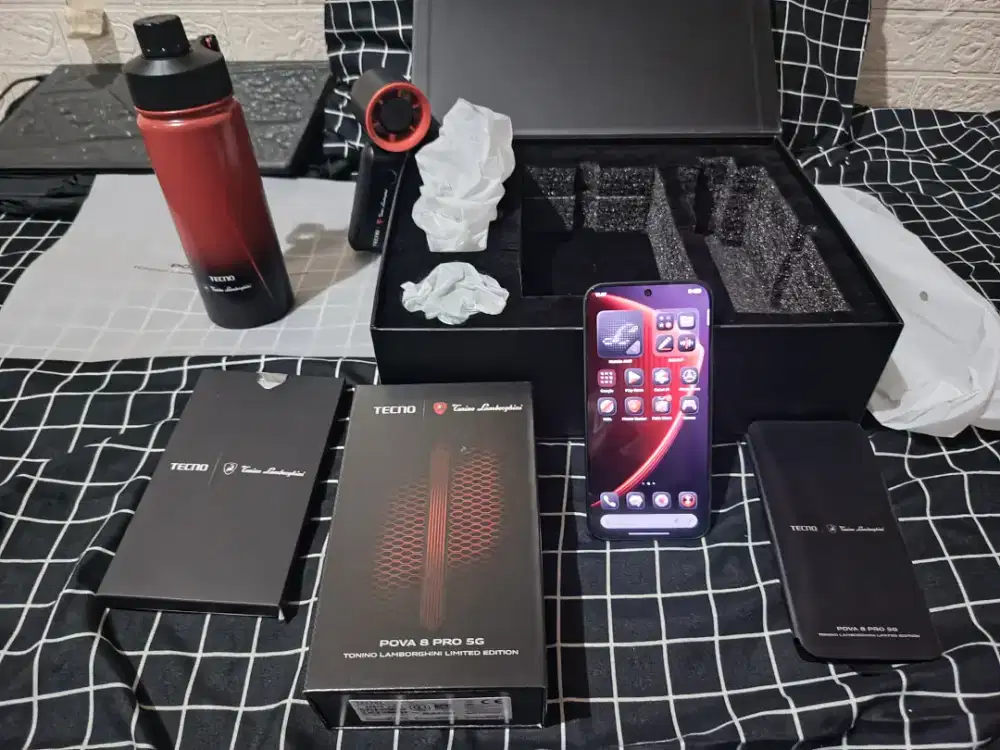 POVA 8 PRO 5G 8+5/24.5+256GB TONINO LAMBORGHINI LIMITED EDITION NOMIN