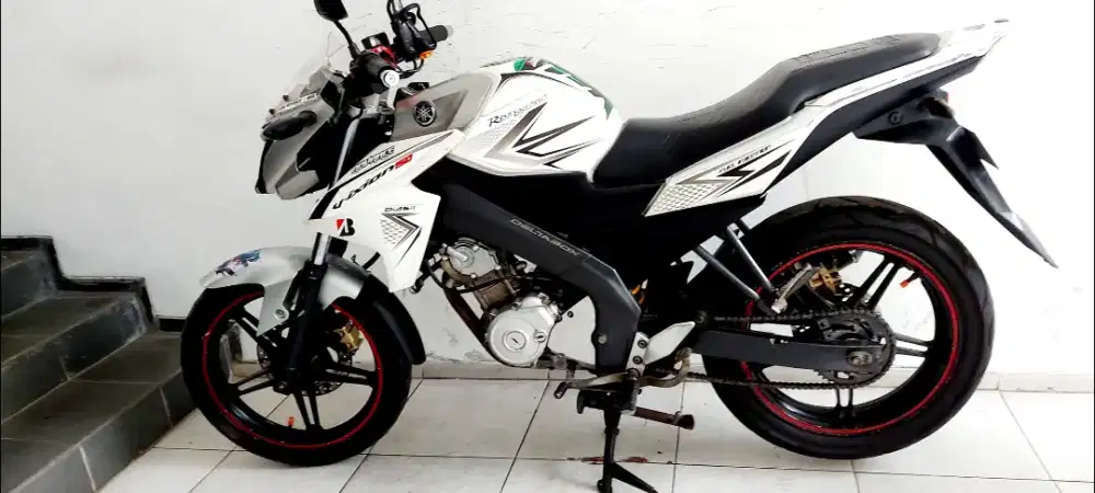 Yamaha Vixion KS Putih Mulus