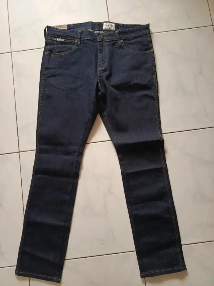 Celana Wrangler Skinny VEGAS SeriB001 Dark Blue size34 Original