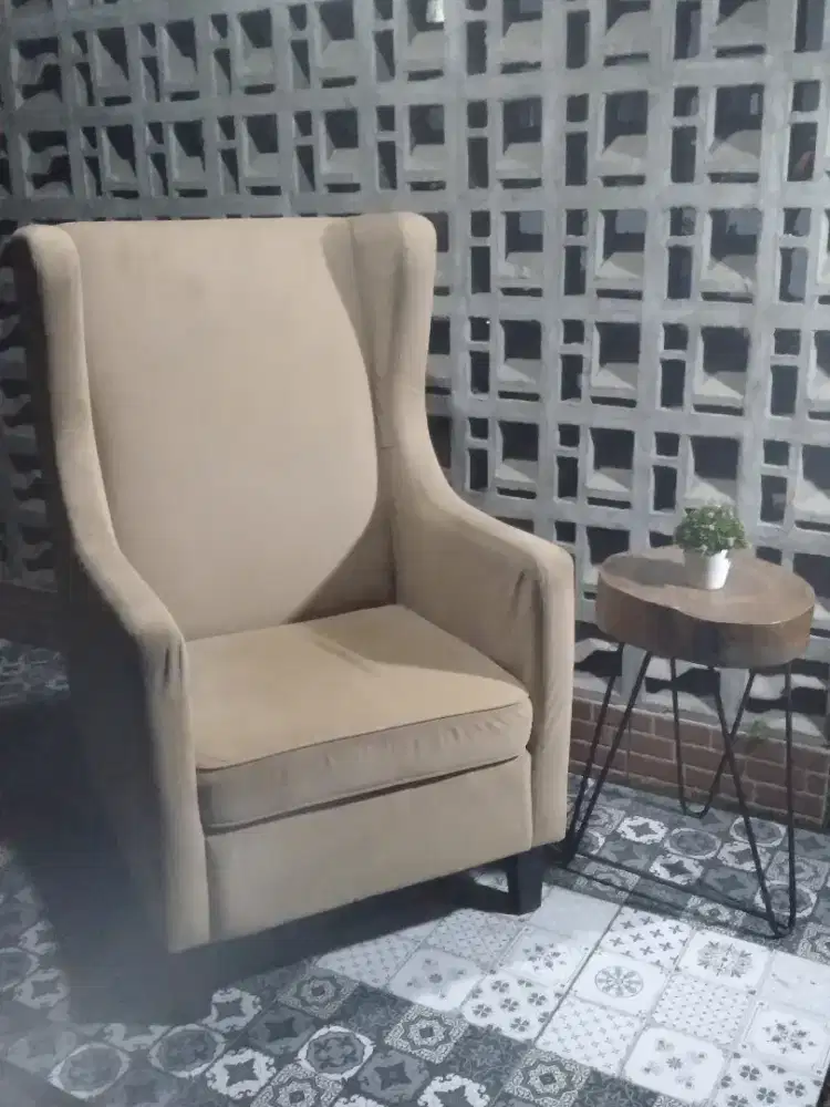 big sofa wing chair premium loby hotel HI