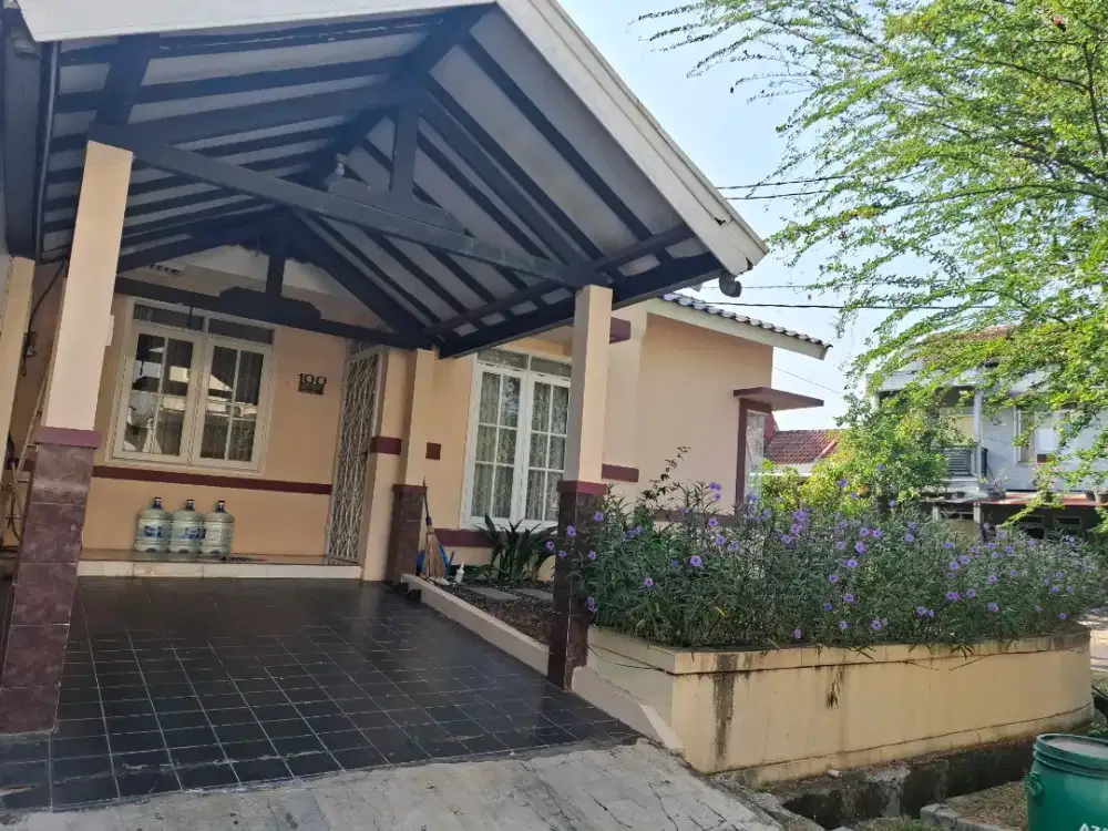 Rumah Hook Idaman – 2 Sisi Terbuka, Cahaya & Sirkulasi Bagus