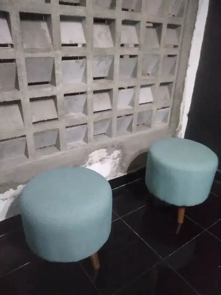 2 stool single sofa