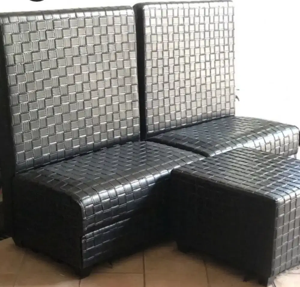1 set high sofa banch eks studio music andika kgzn