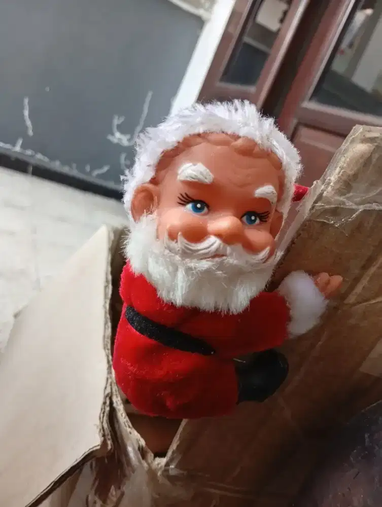 Boneka sinter klas edition