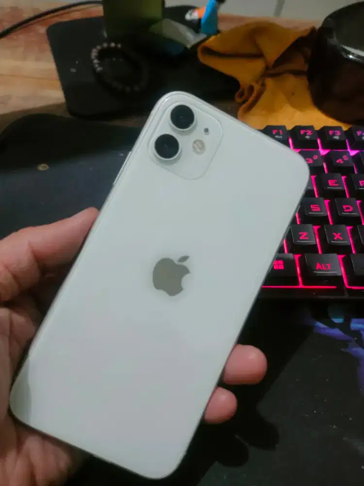 iPhone 11 128 Inter