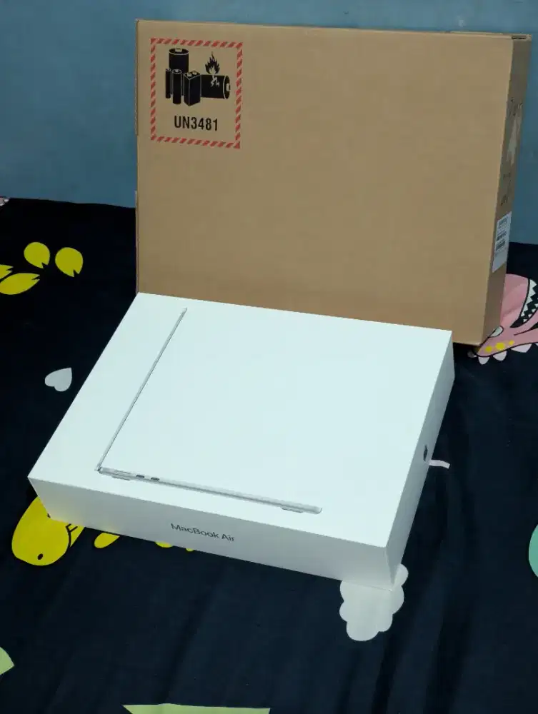 Macbook Air M5 13inc BNIB 16/512gb Silver