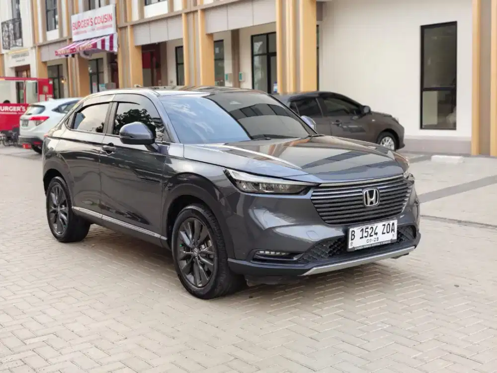 MURAH LOW KM HONDA HRV SE AT 2023 GREY LIKE NEW
